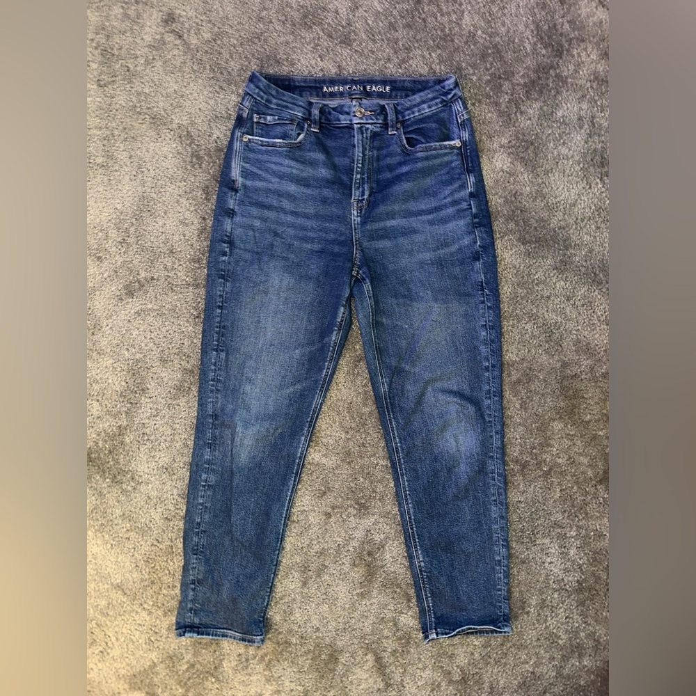 American Eagle Curvy Mom Jeans - 8 Regular